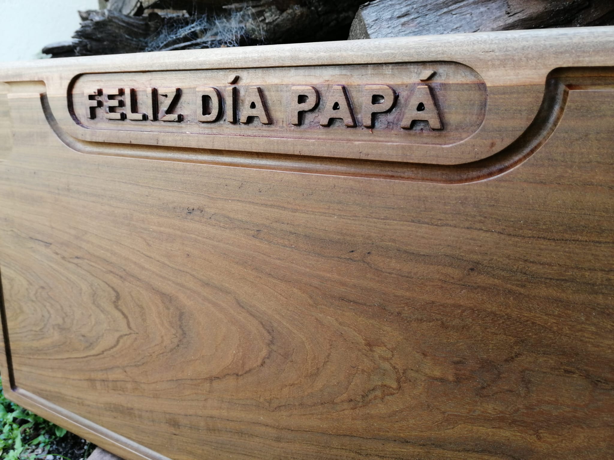 Tabla Personalizada Tallada 50x28 cm - image 2